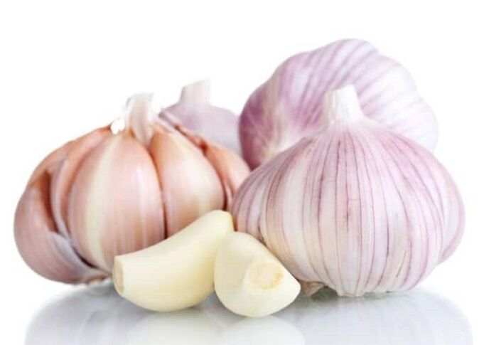 Garlic to remove parasites from the body